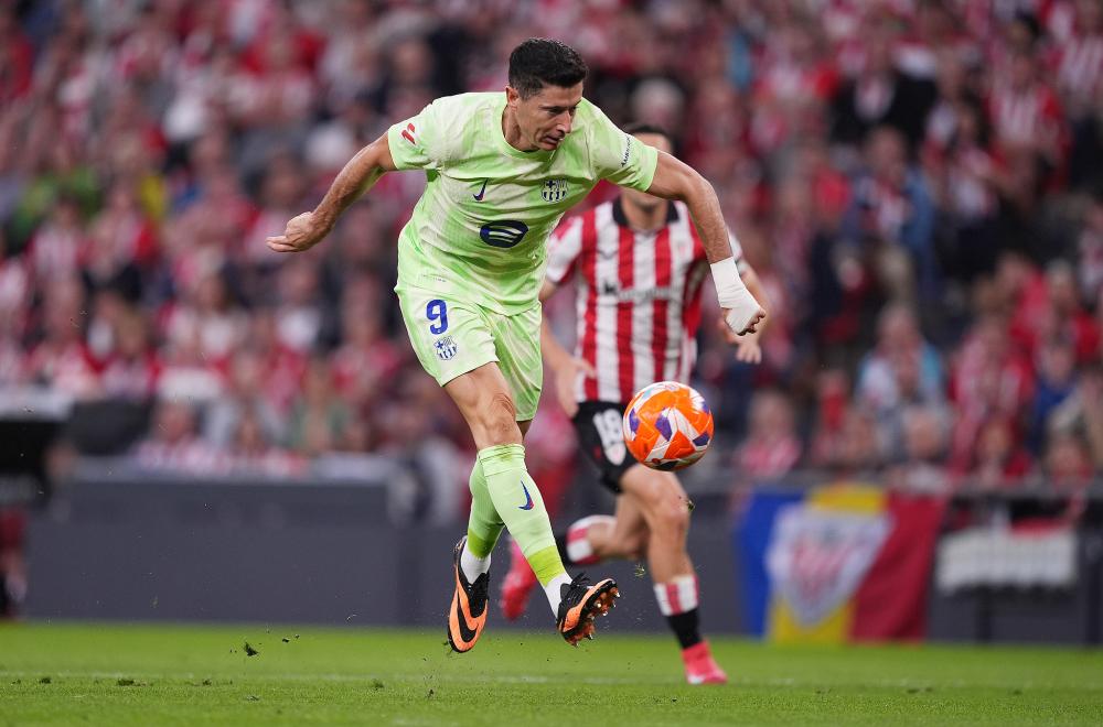 镜报：多特想明年夏天签桑乔，但后者必须接受大幅降薪